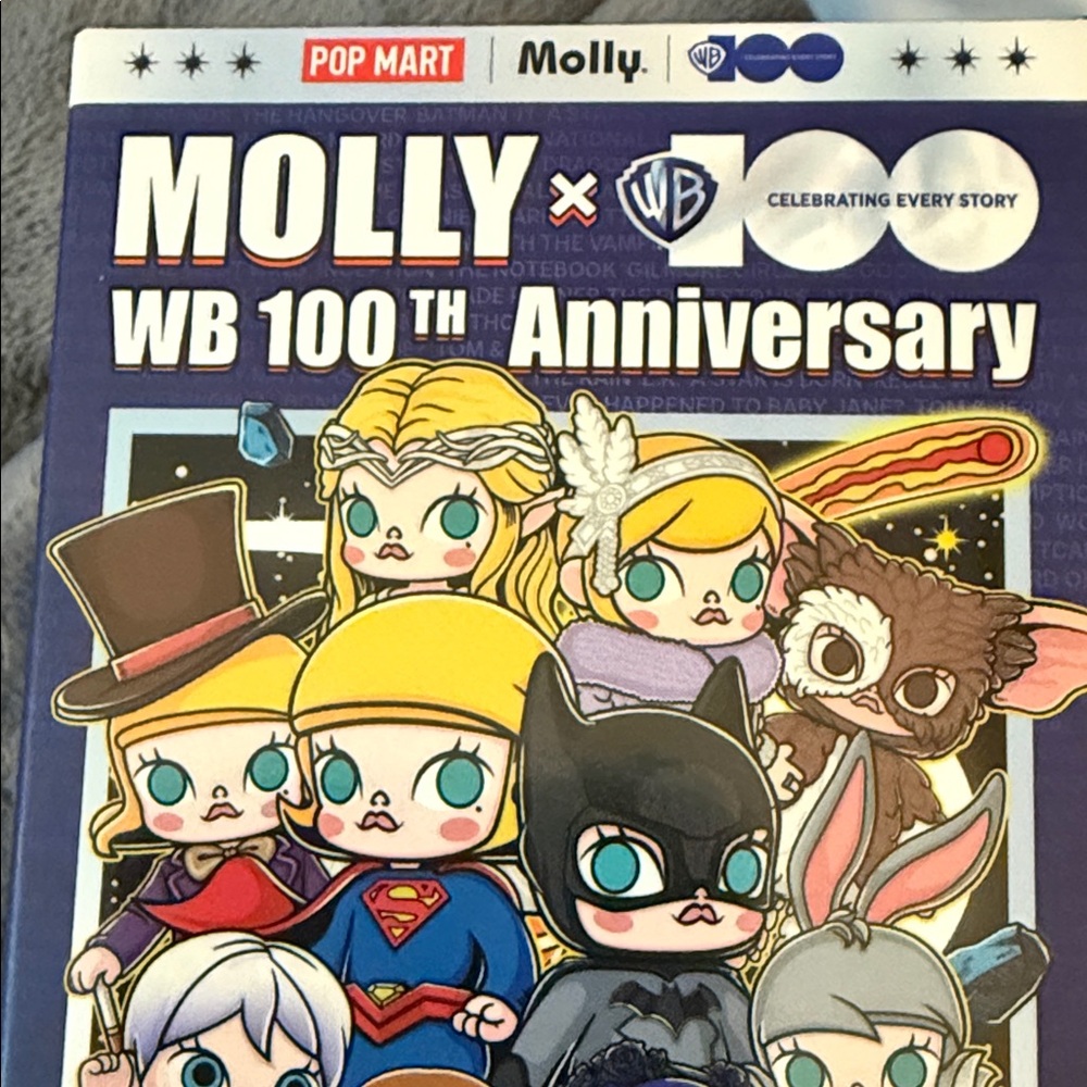 2 SECRETS in one !! Molly WB 100th Anniversary “Matrix” Figure and SSR Card. - Picture 6 of 10